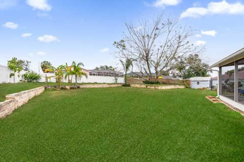 A home in LAKELAND