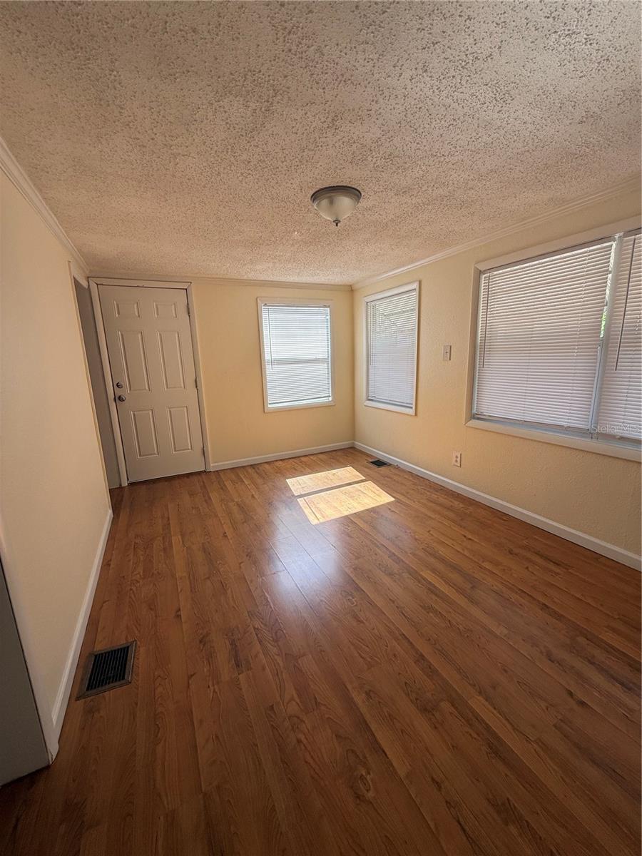 1262 WOODLAWN TERRACE