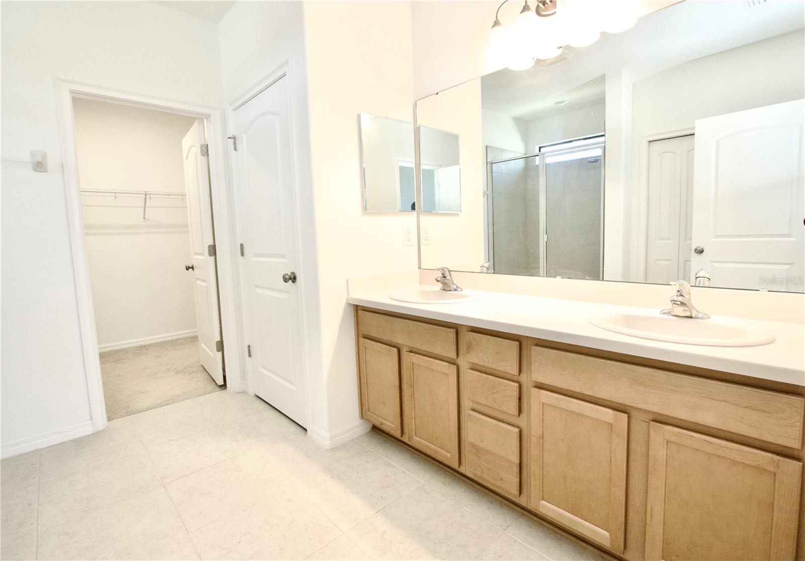 LAKESIDE PH 6 - Residential