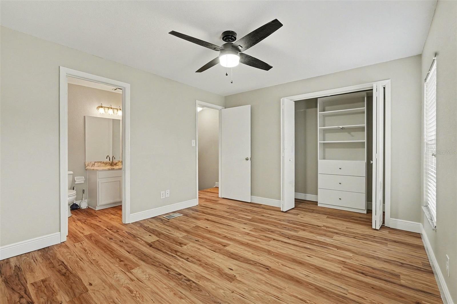 EMBASSY PARK TWNHMS CONDO - Residential