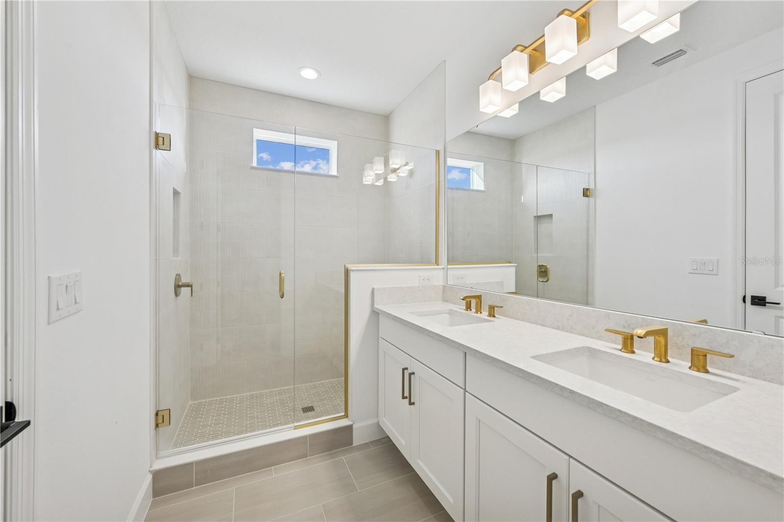 BRIX AT THE PACKING DISTRICT - Residential