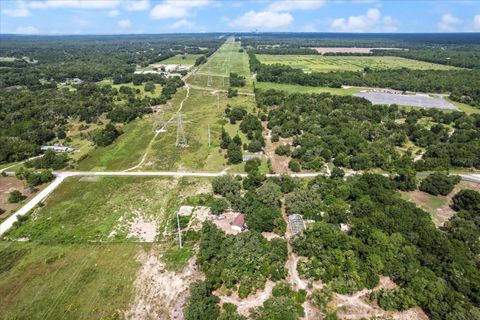 A home in DUNNELLON