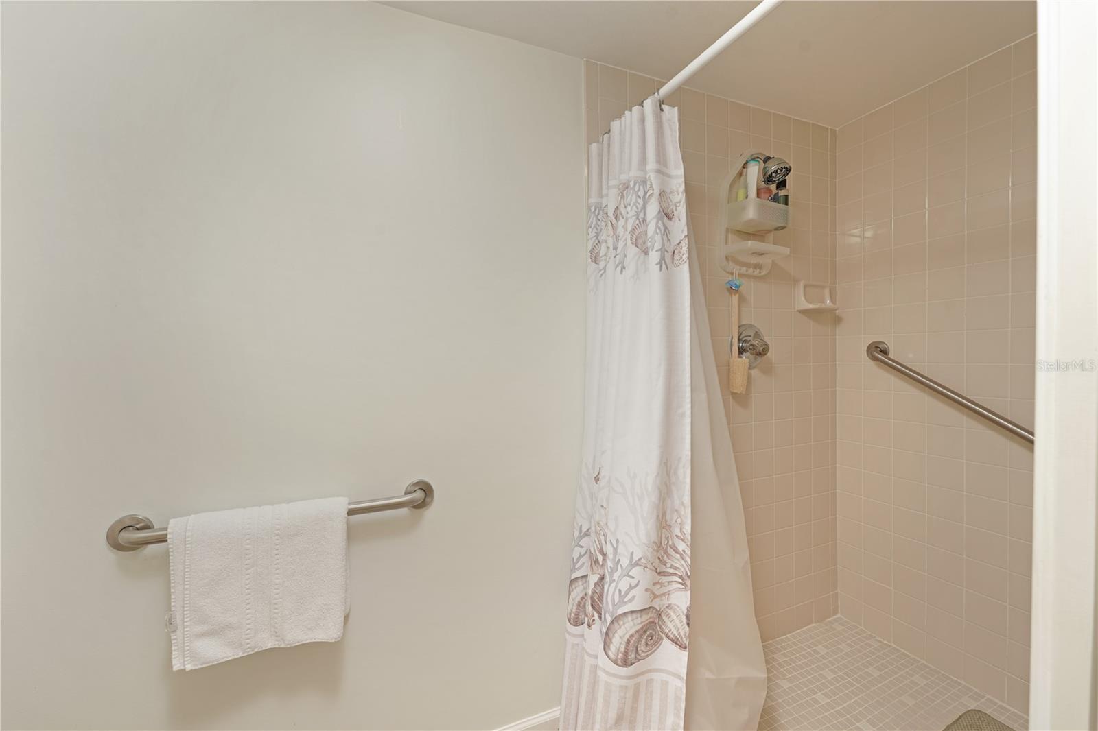 TERRACES 1 OF TARA - Residential