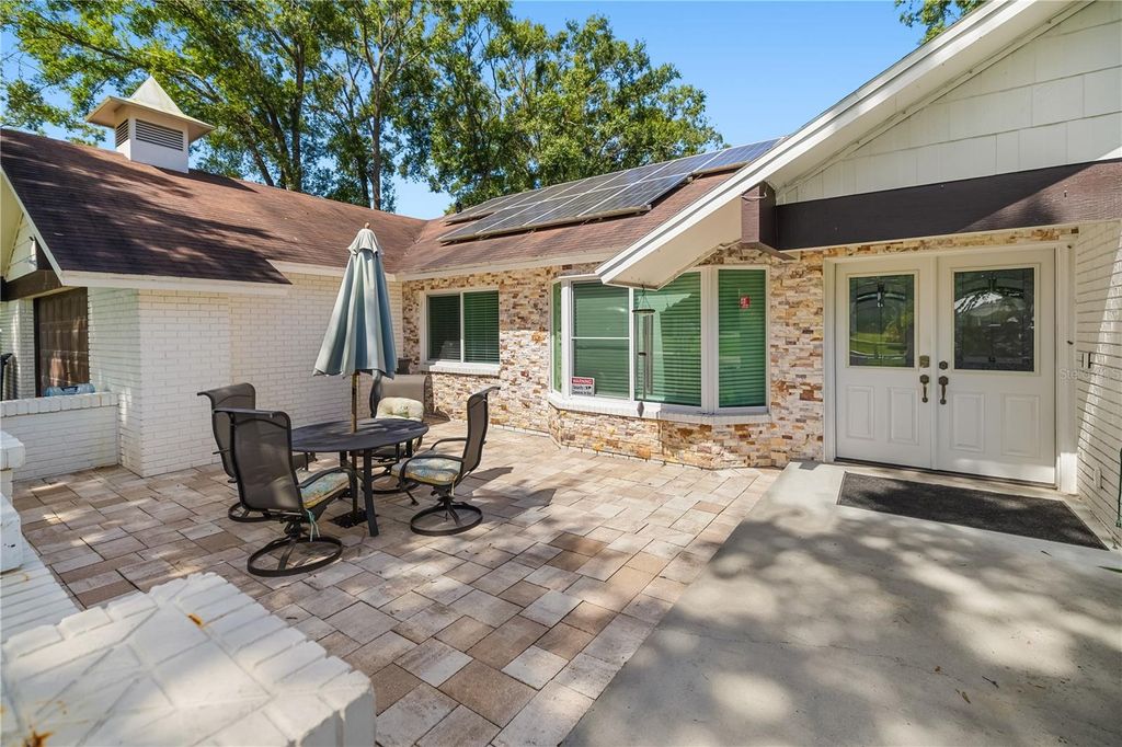Photo of 4007 Hudson Lane, Tampa, FL 33618 (MLS # A4660508)