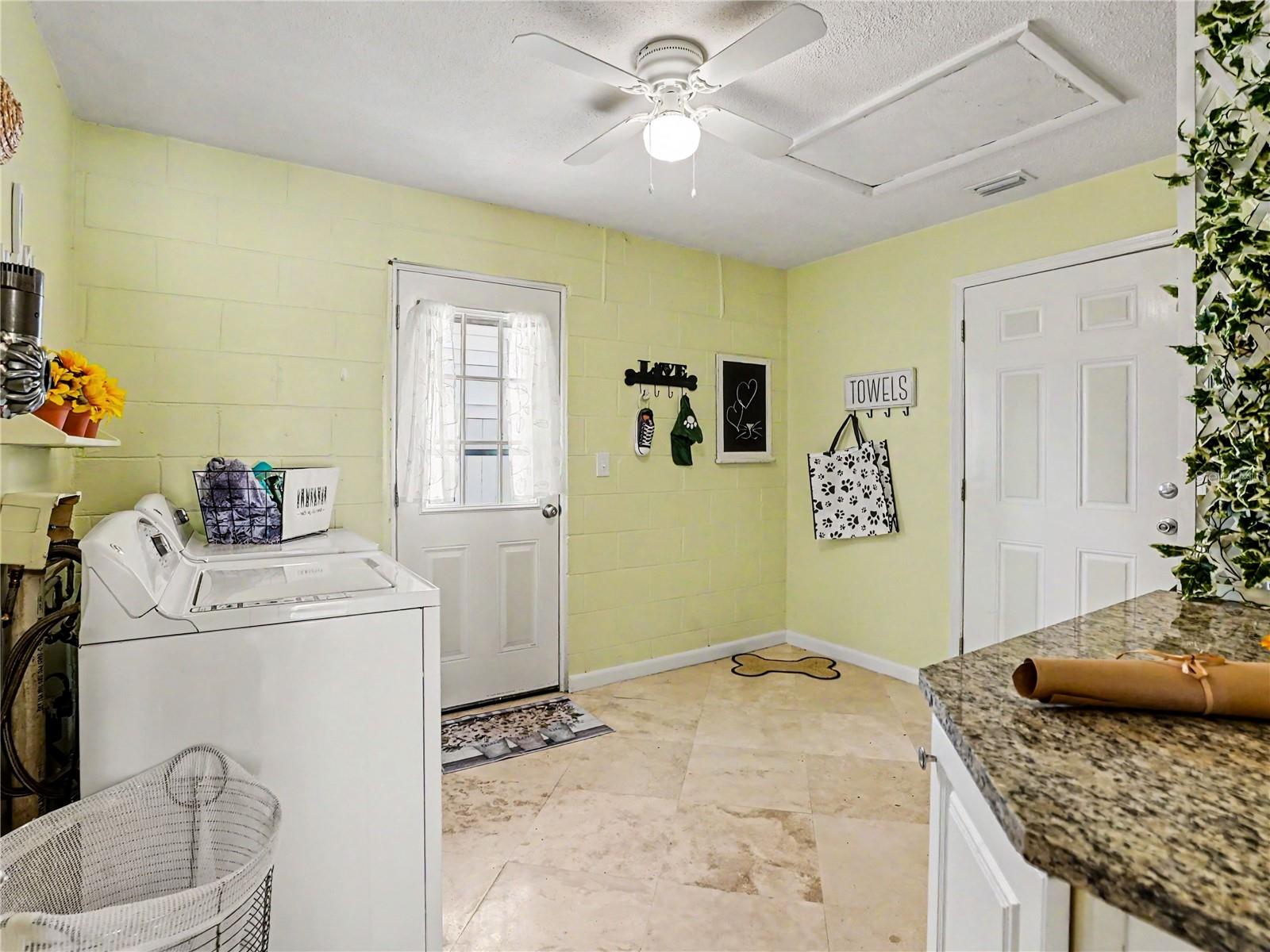 LAUREL SPRINGS - Residential