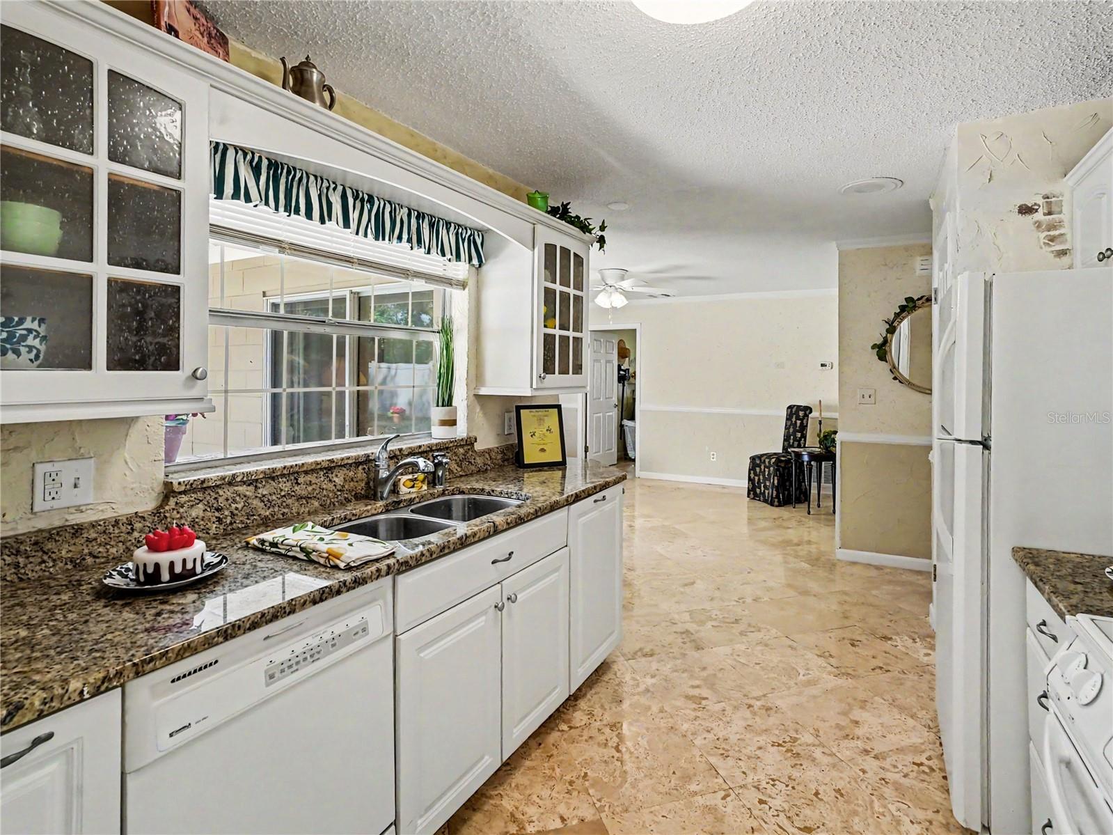LAUREL SPRINGS - Residential
