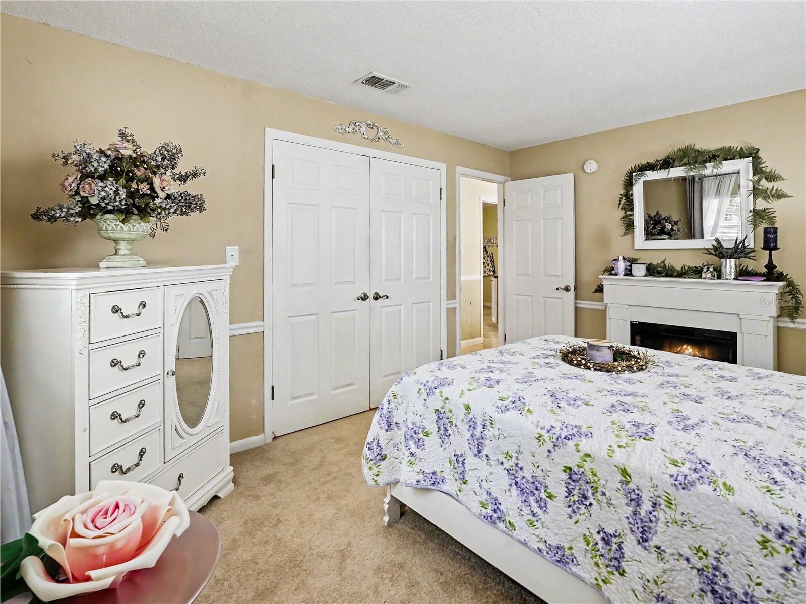 LAUREL SPRINGS - Residential