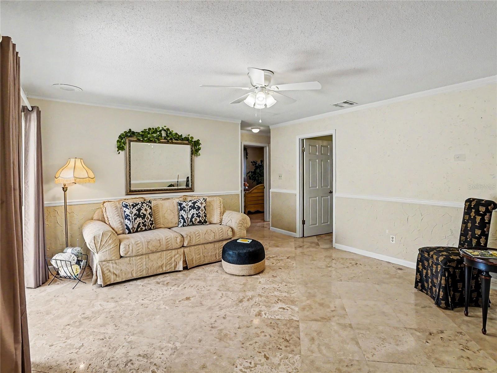 LAUREL SPRINGS - Residential