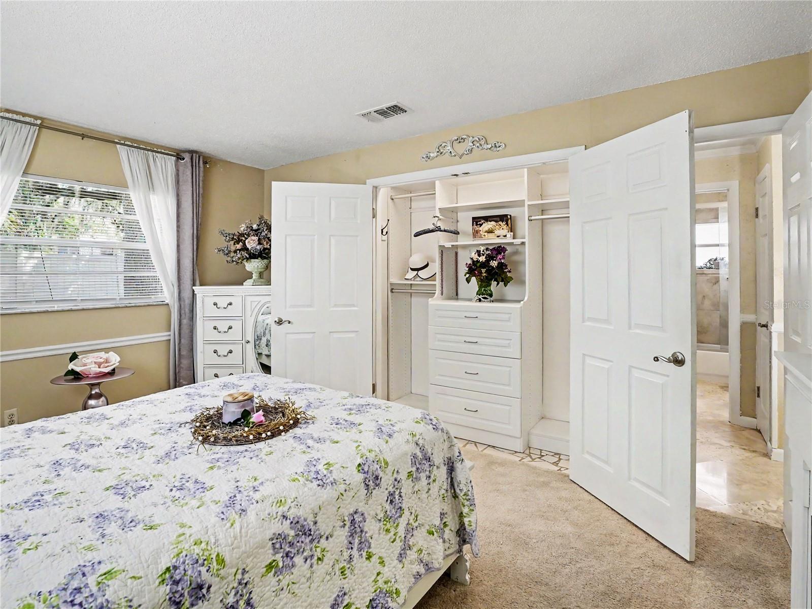 LAUREL SPRINGS - Residential