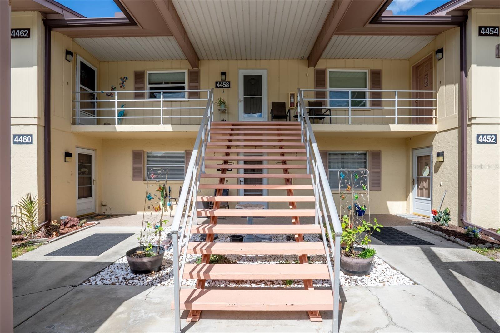 LAKE TIPPECANOE - Residential