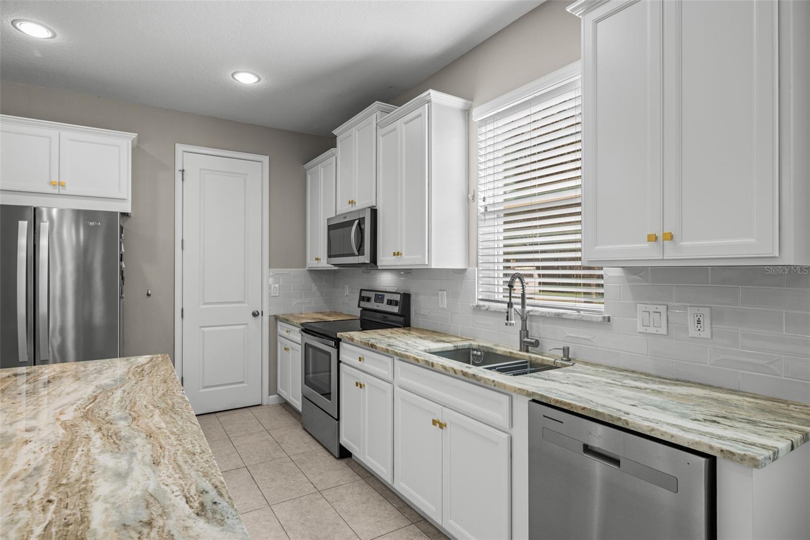 TRIPLE CREEK PH 2 VILLAGE E - Residential Lease