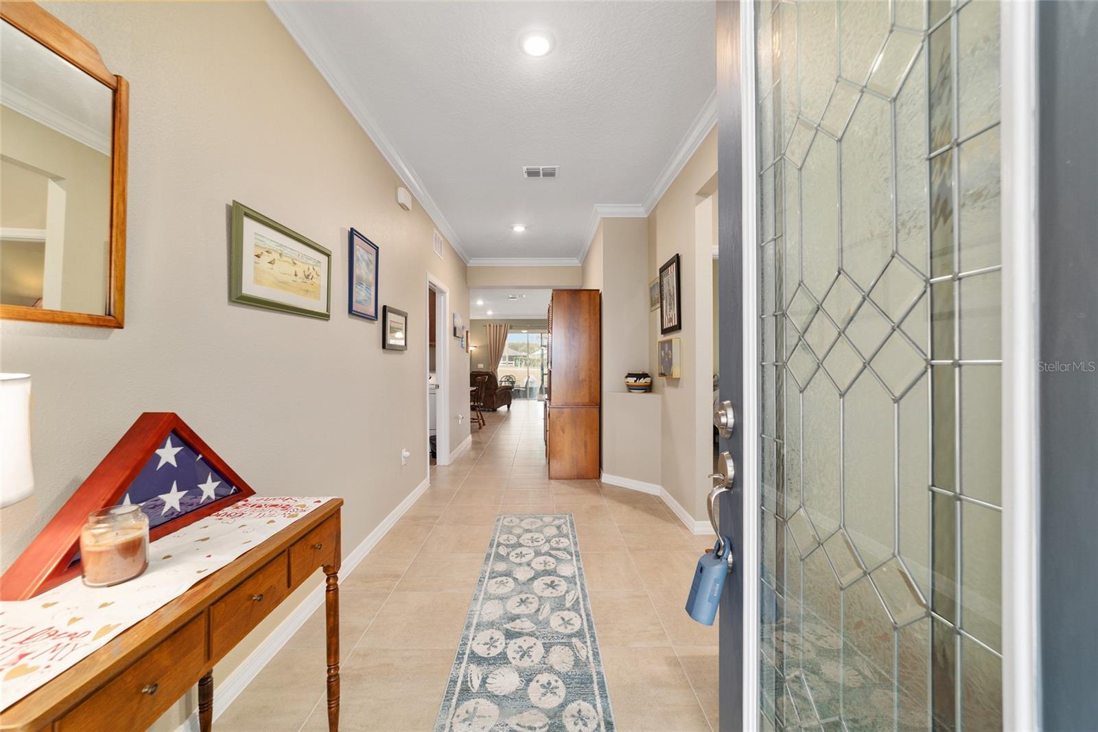 ON TOP OF THE WORLD - Residential