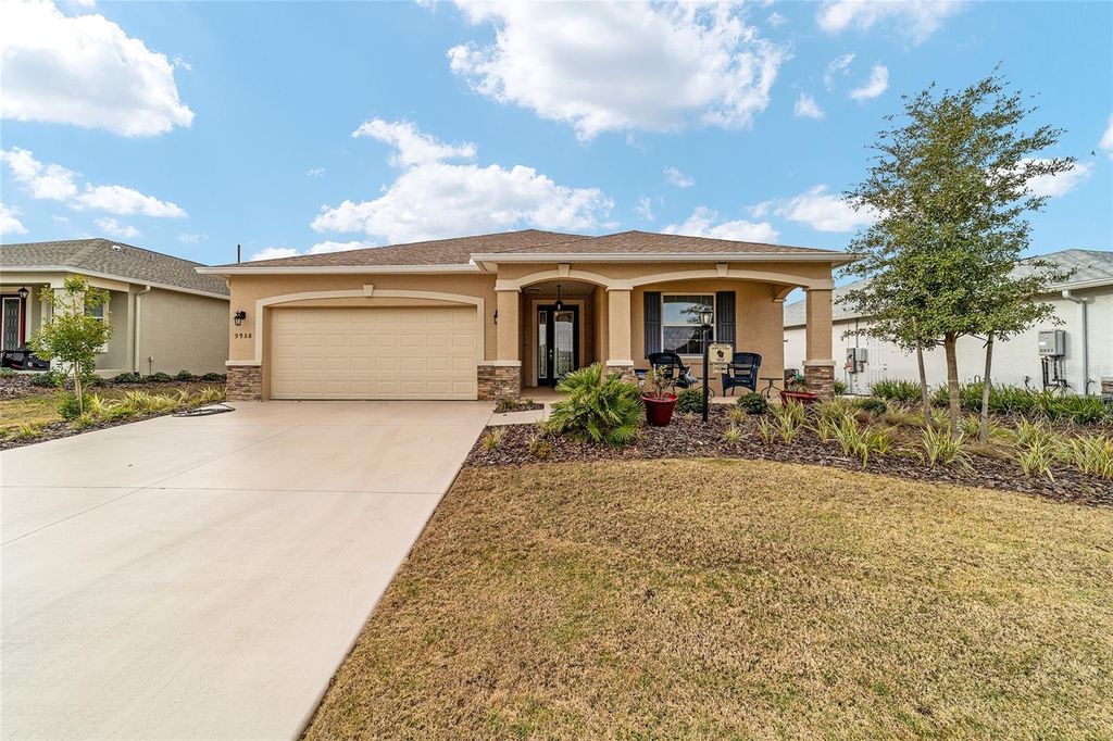 Photo of 9958 SW 97th Lane, Ocala, FL 34481 (MLS # OM717299)
