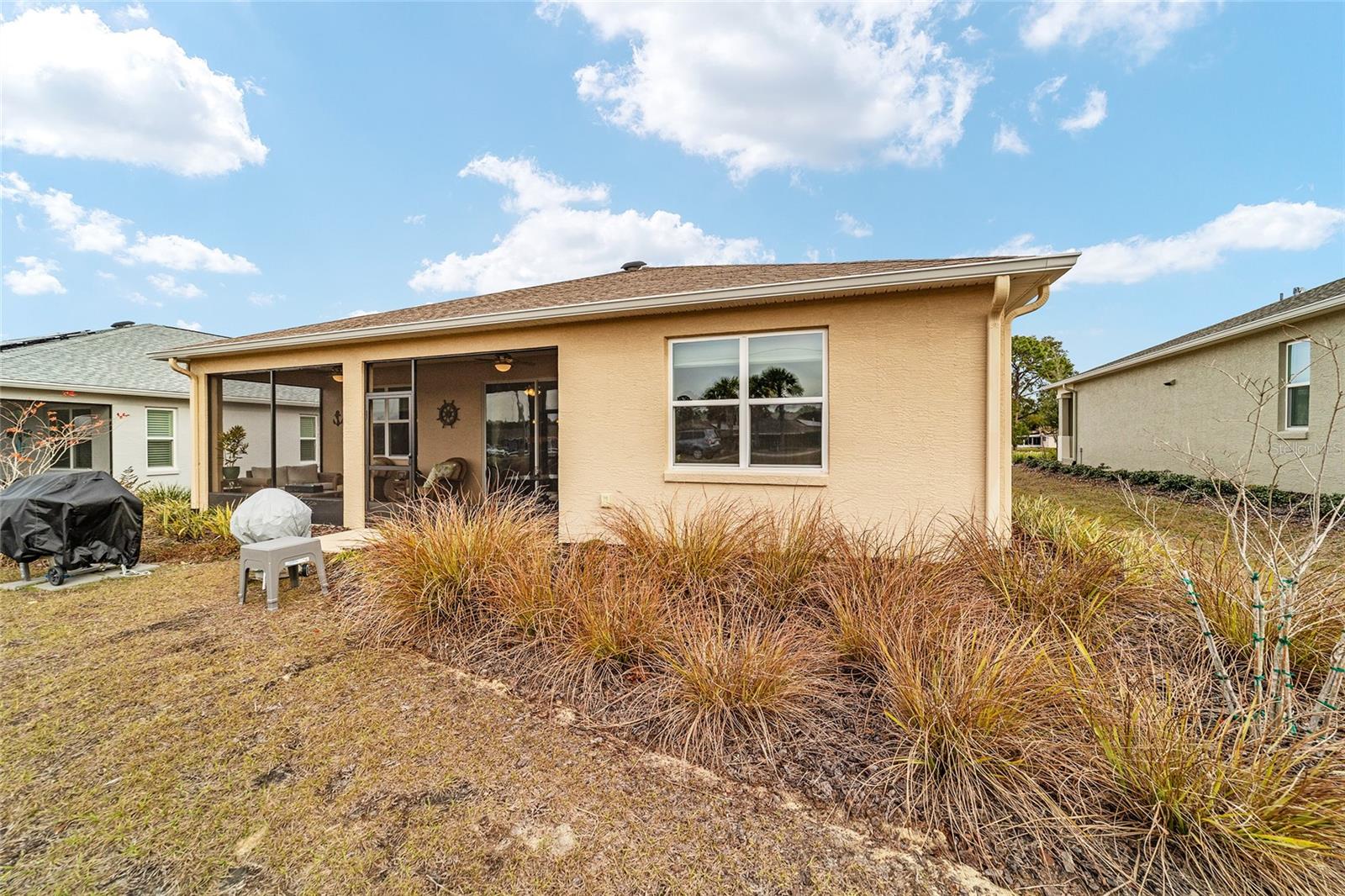 ON TOP OF THE WORLD - Residential