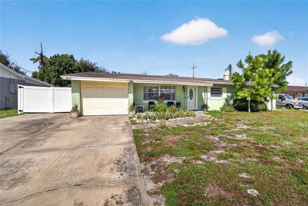 Photo of 4819 Kathy Jo Terrace, Orlando, FL 32808 (MLS # O6453539)