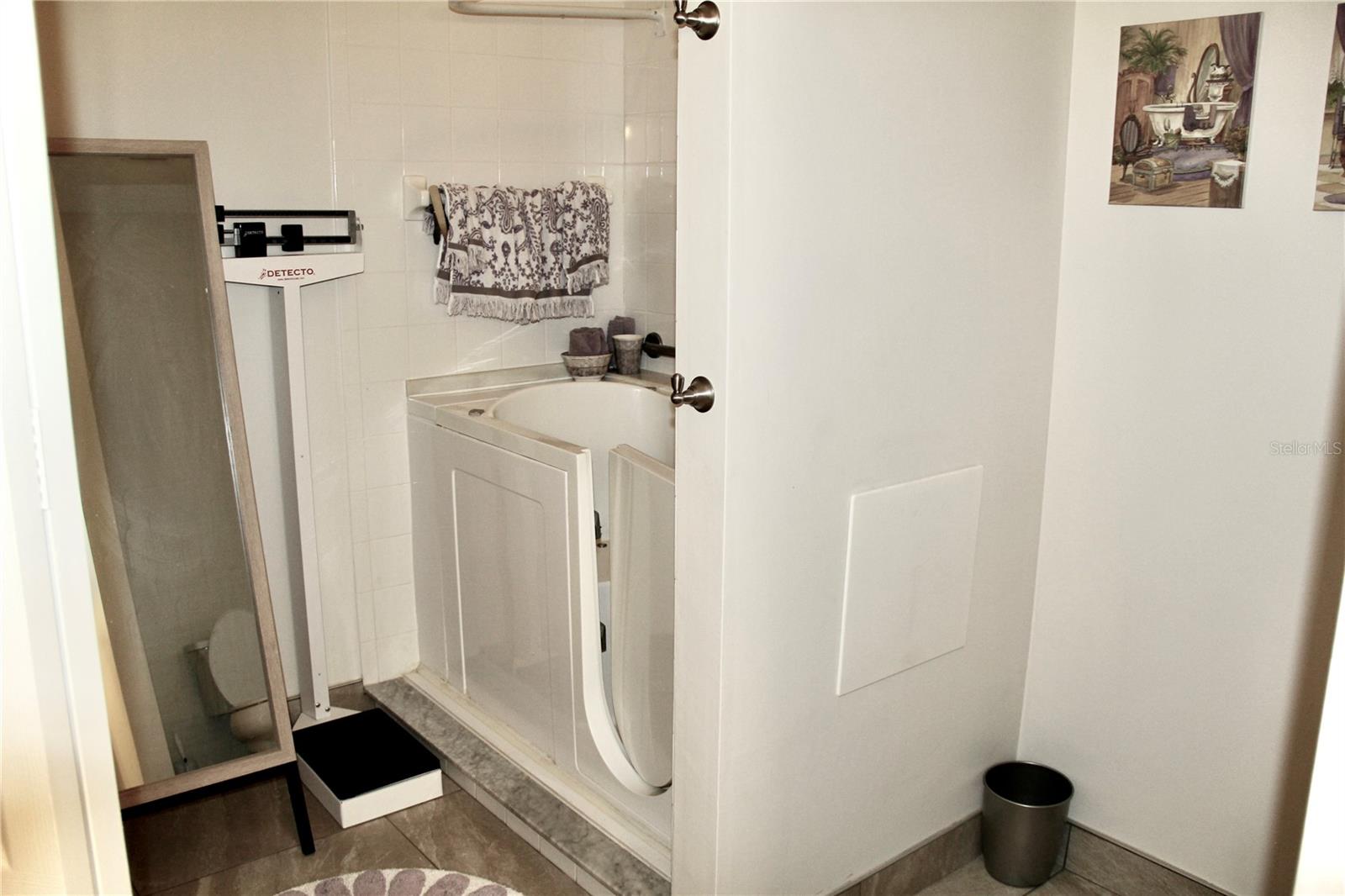 MIDDLEMORE LANDINGS - Residential