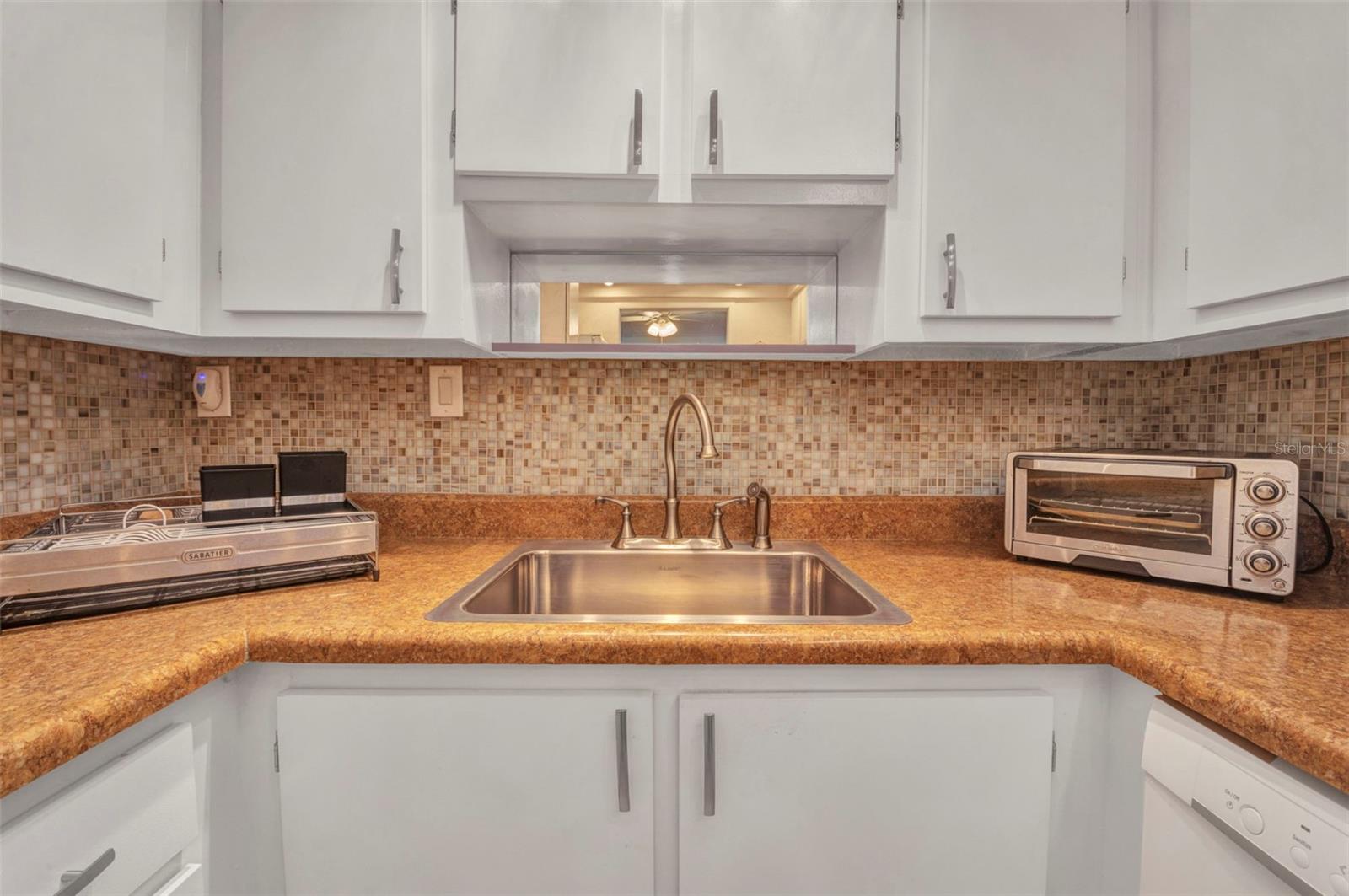 ABBEY HOUSE - Residential
