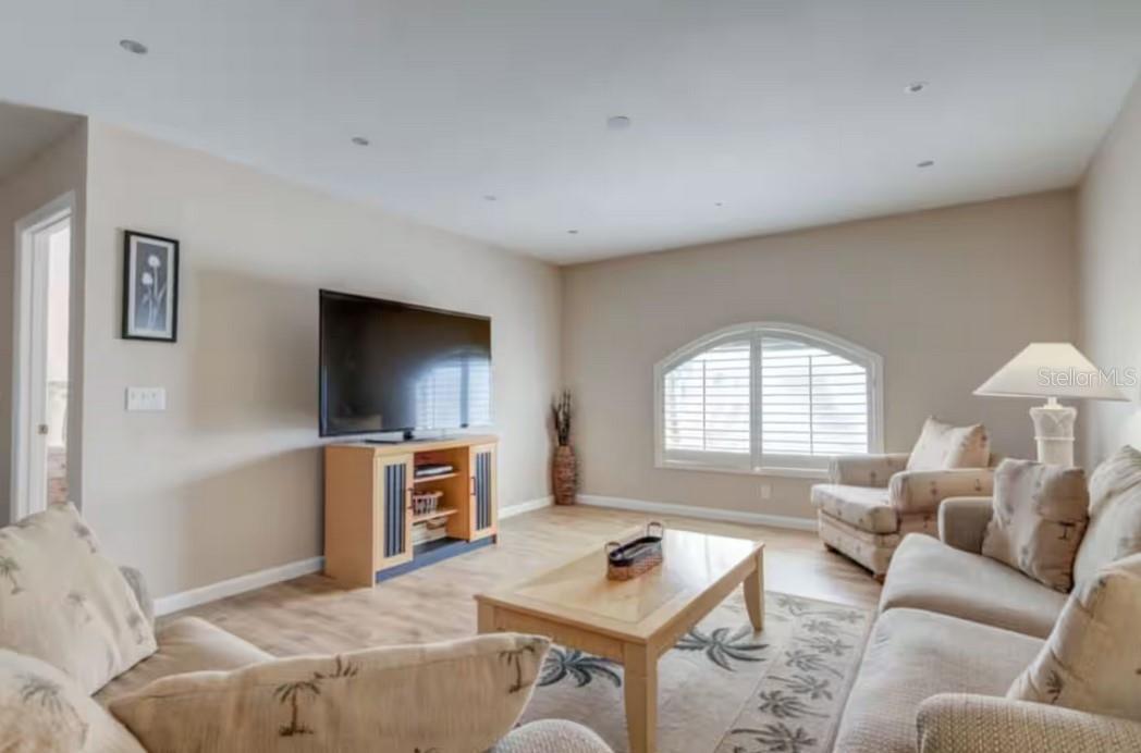 SOUTHERN DUNES ESTATES - Residential