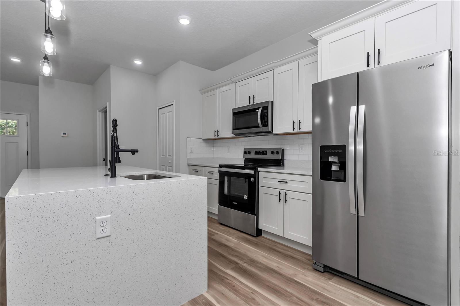 CITRUS SPGS UNIT 05 - Residential Lease