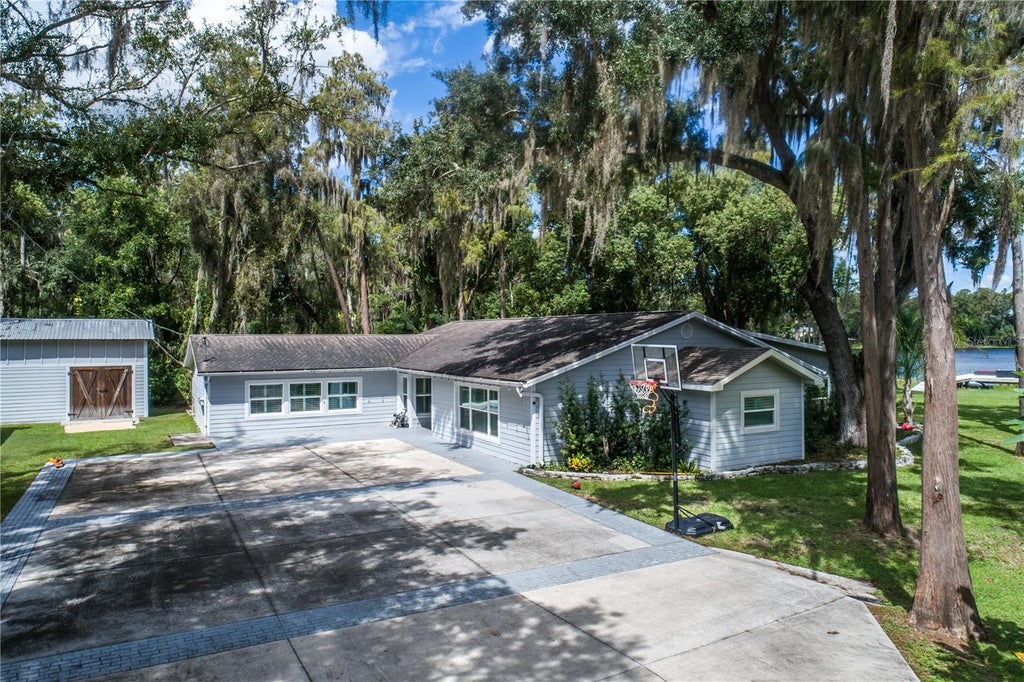 Photo of 17018 Dennis Road, Lutz, FL 33558 (MLS # TB8549716)