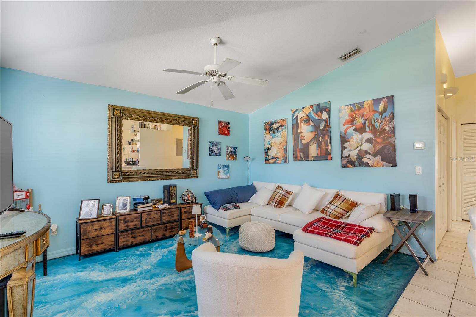711 RIVER OAKS CIRCLE