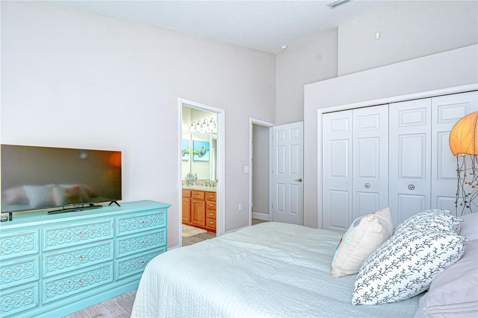 CREEKSIDE - Residential