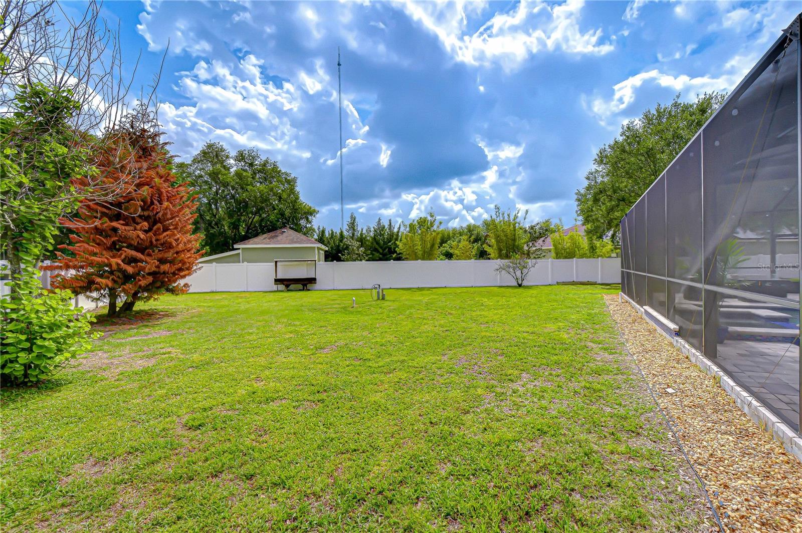 CREEKSIDE - Residential