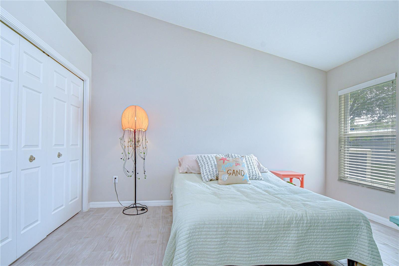 CREEKSIDE - Residential