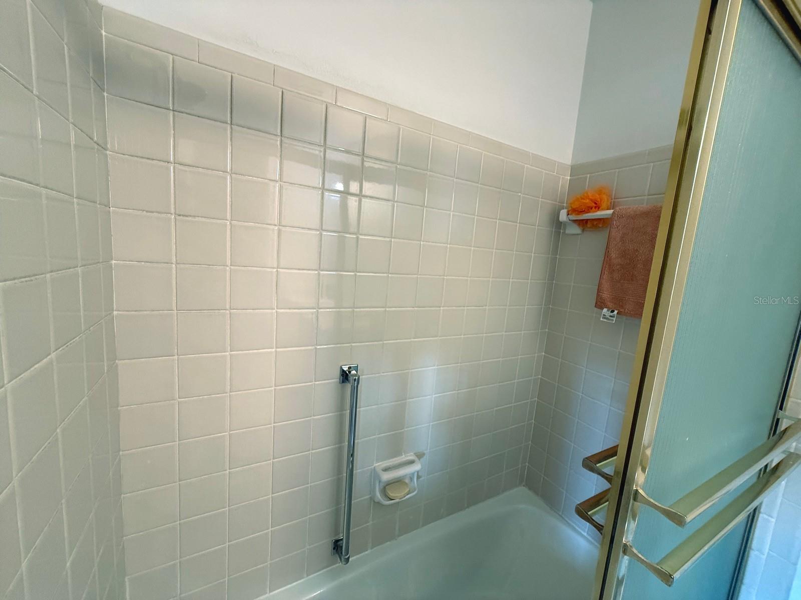 HARBOUR CLUB CONDO 2 - Residential