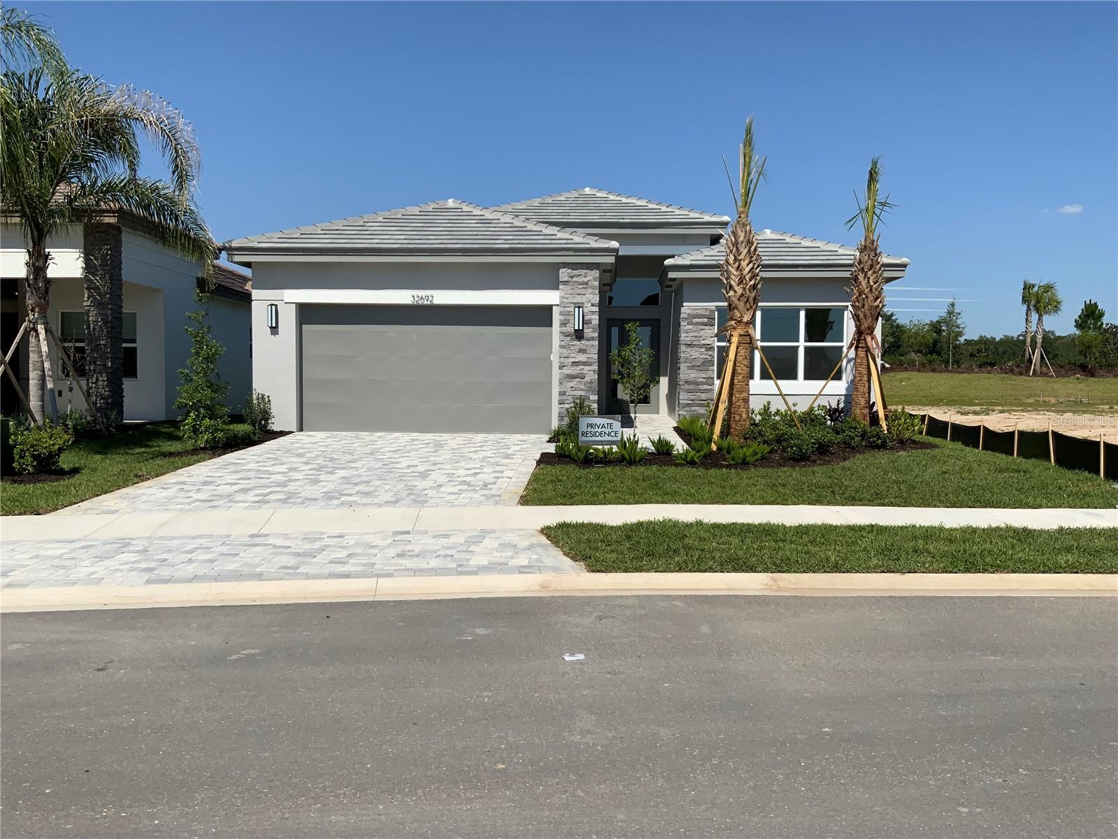 VALENCIA RIDGE - Residential