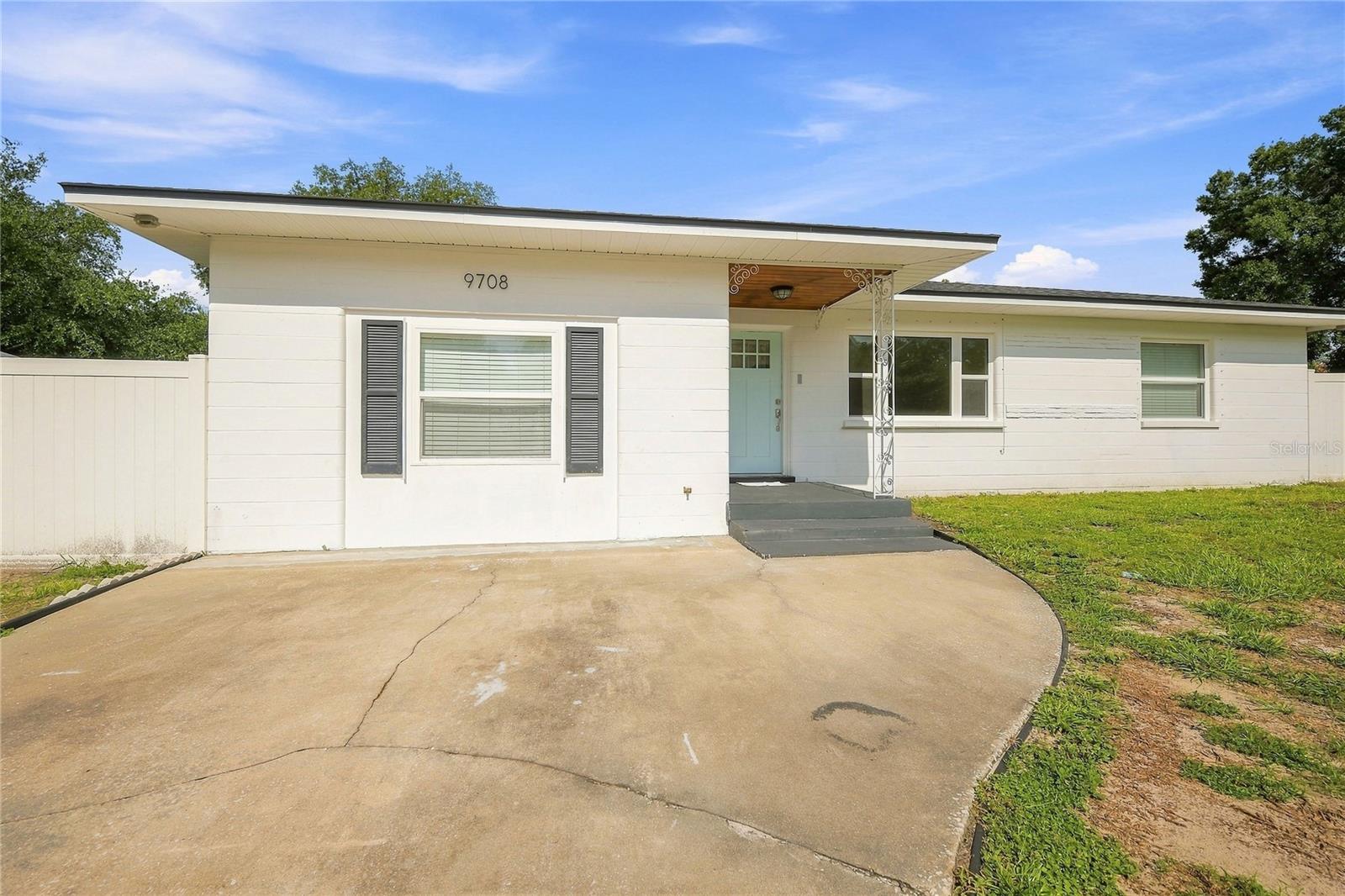 9708 FOREST HILLS DRIVE