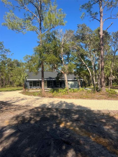 A home in CRYSTAL RIVER