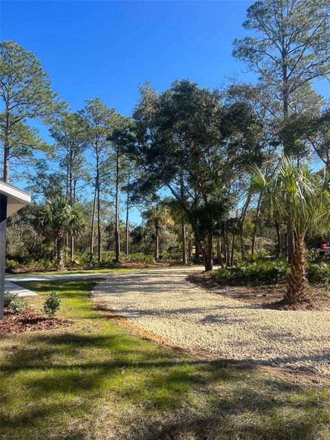 A home in CRYSTAL RIVER