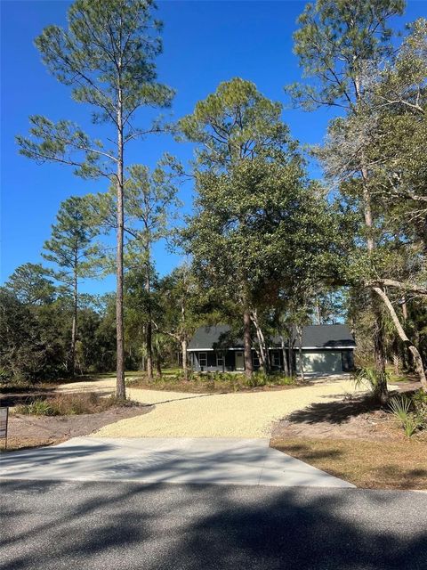 A home in CRYSTAL RIVER