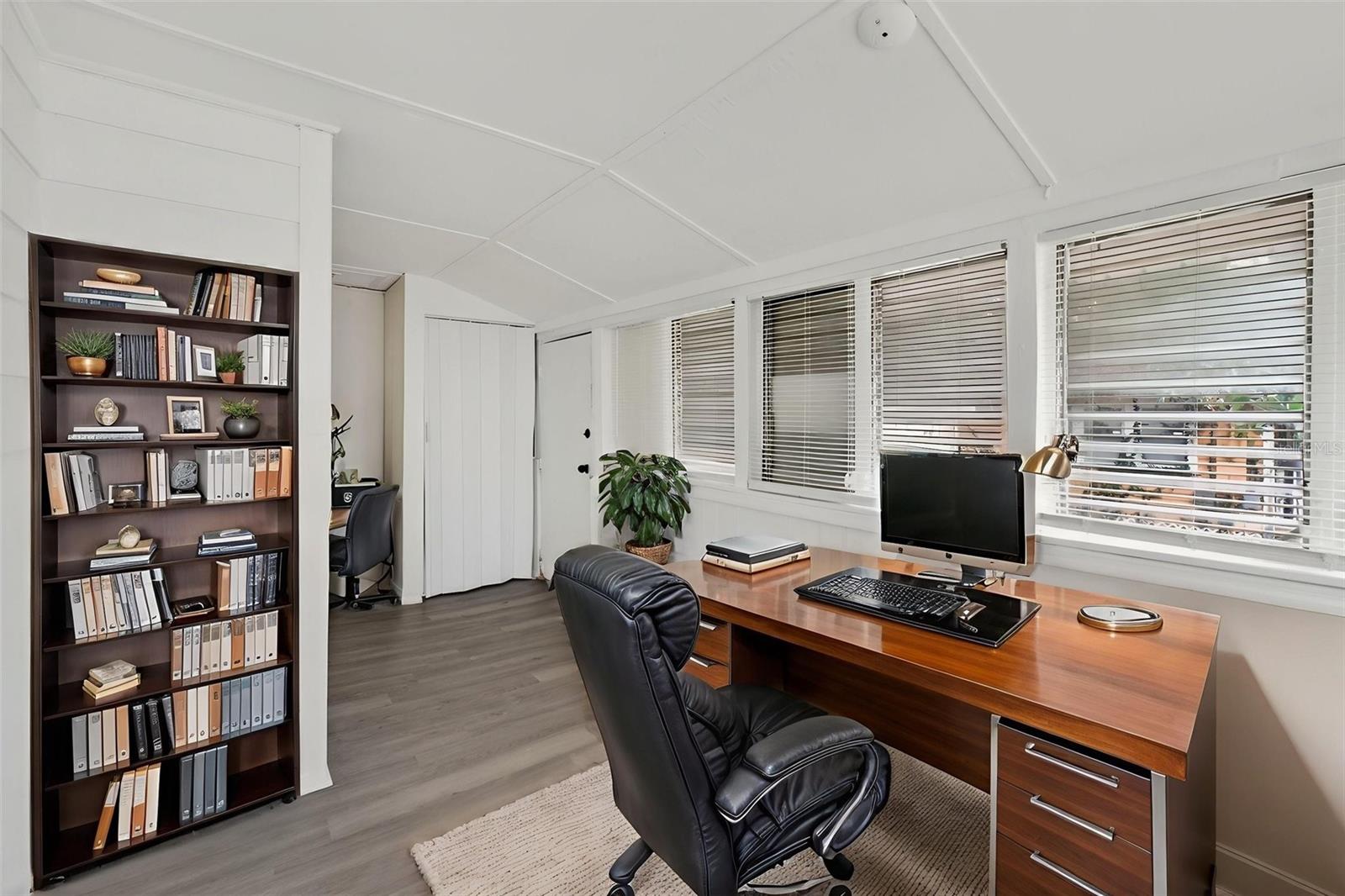 ILEXHURST SUB - Residential Income