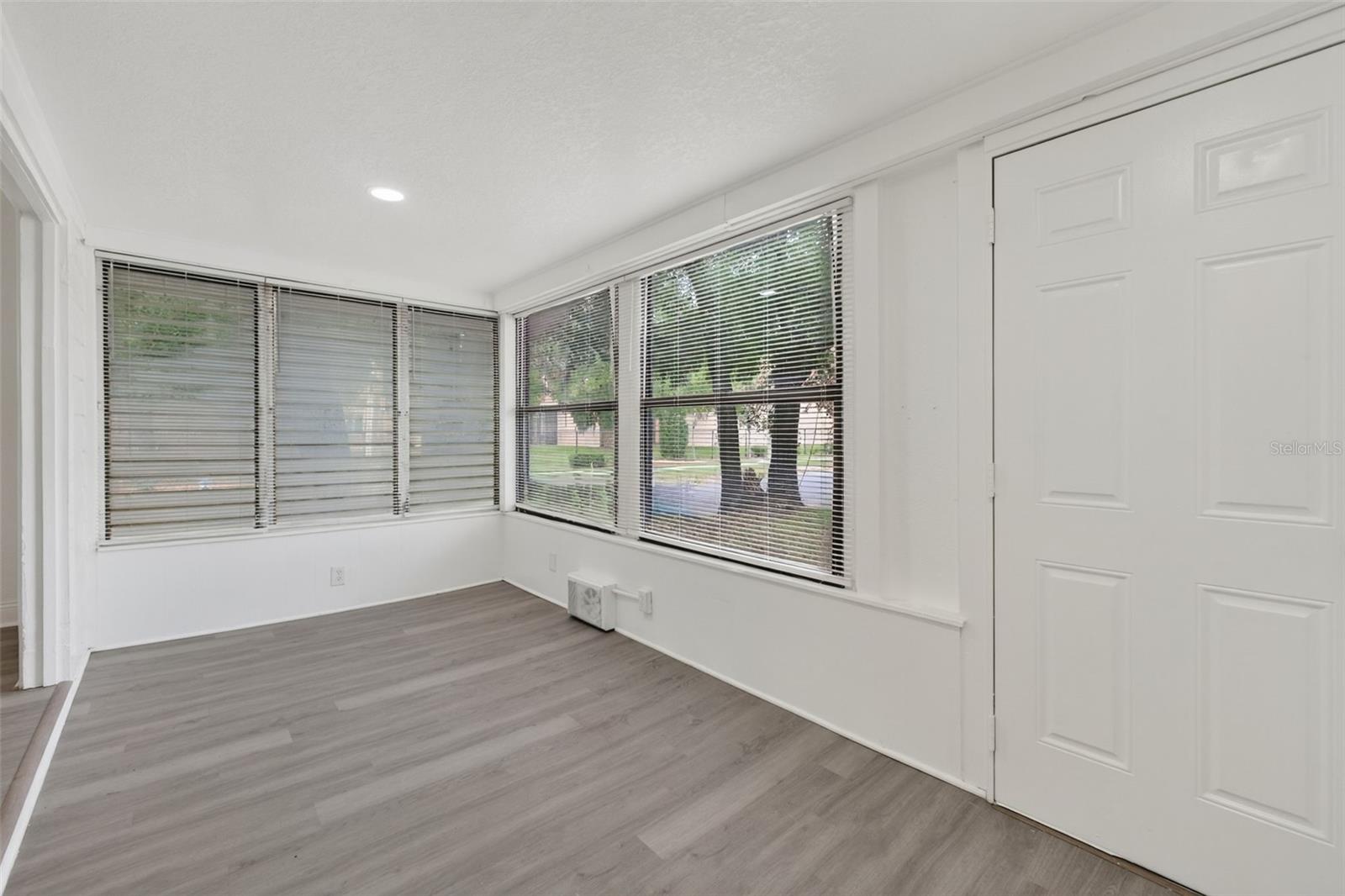 ILEXHURST SUB - Residential Income