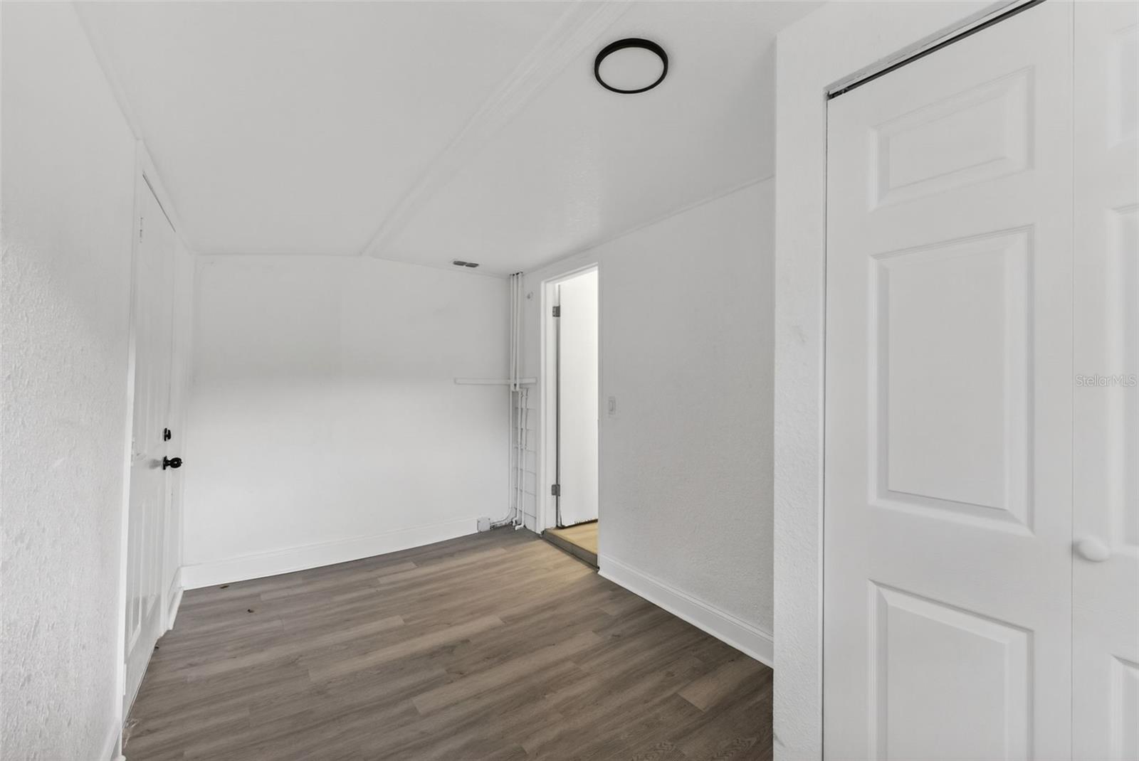 ILEXHURST SUB - Residential Income