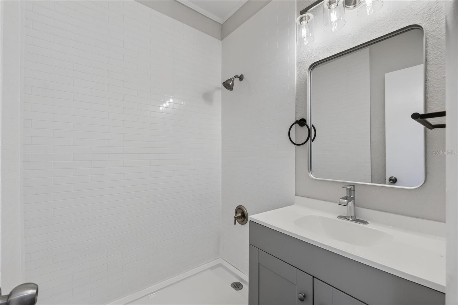 ILEXHURST SUB - Residential Income