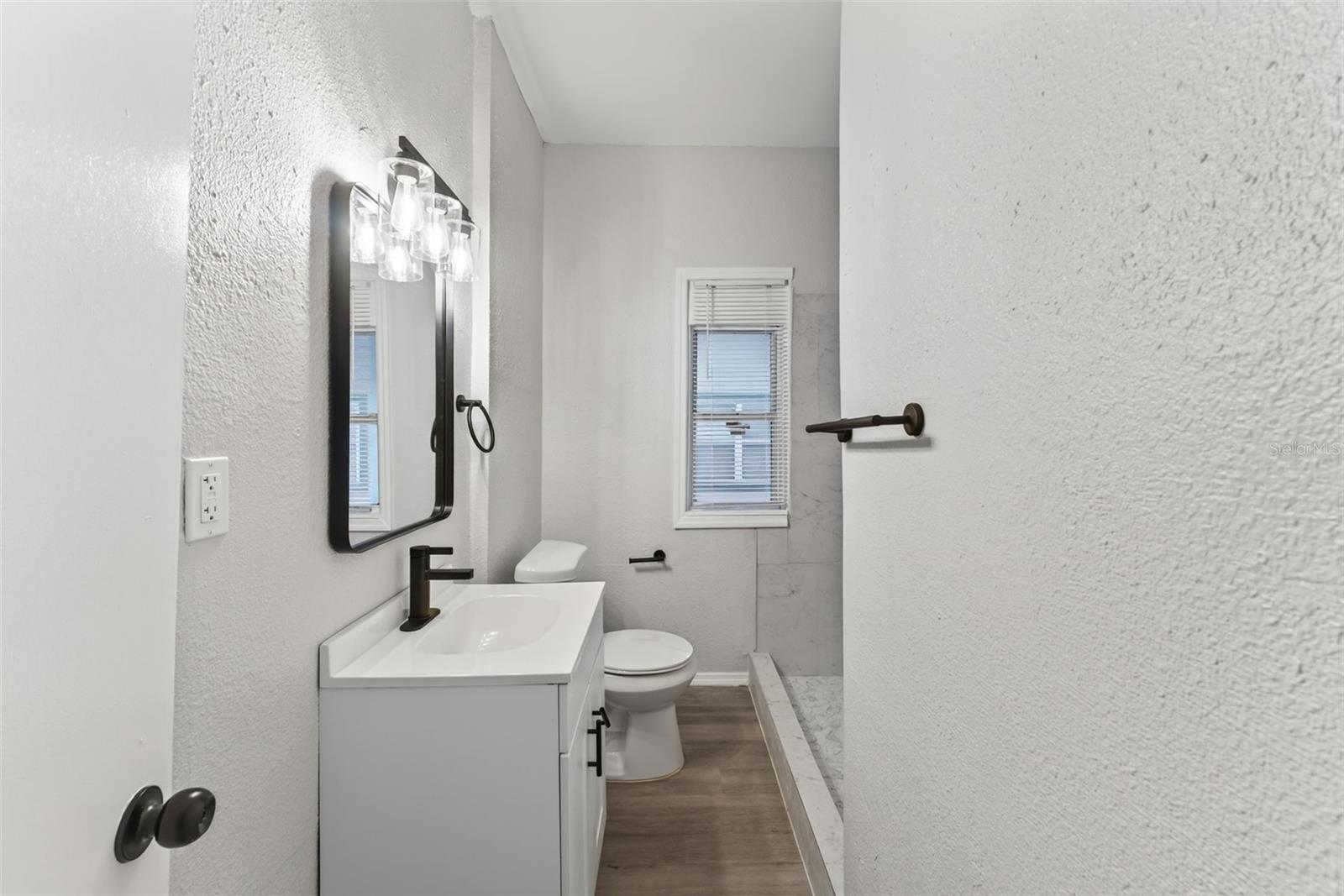 ILEXHURST SUB - Residential Income