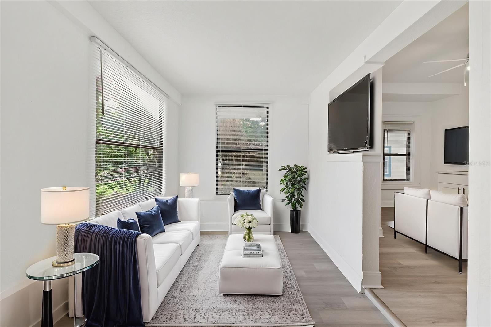 96 & 98 W ESTHER STREET