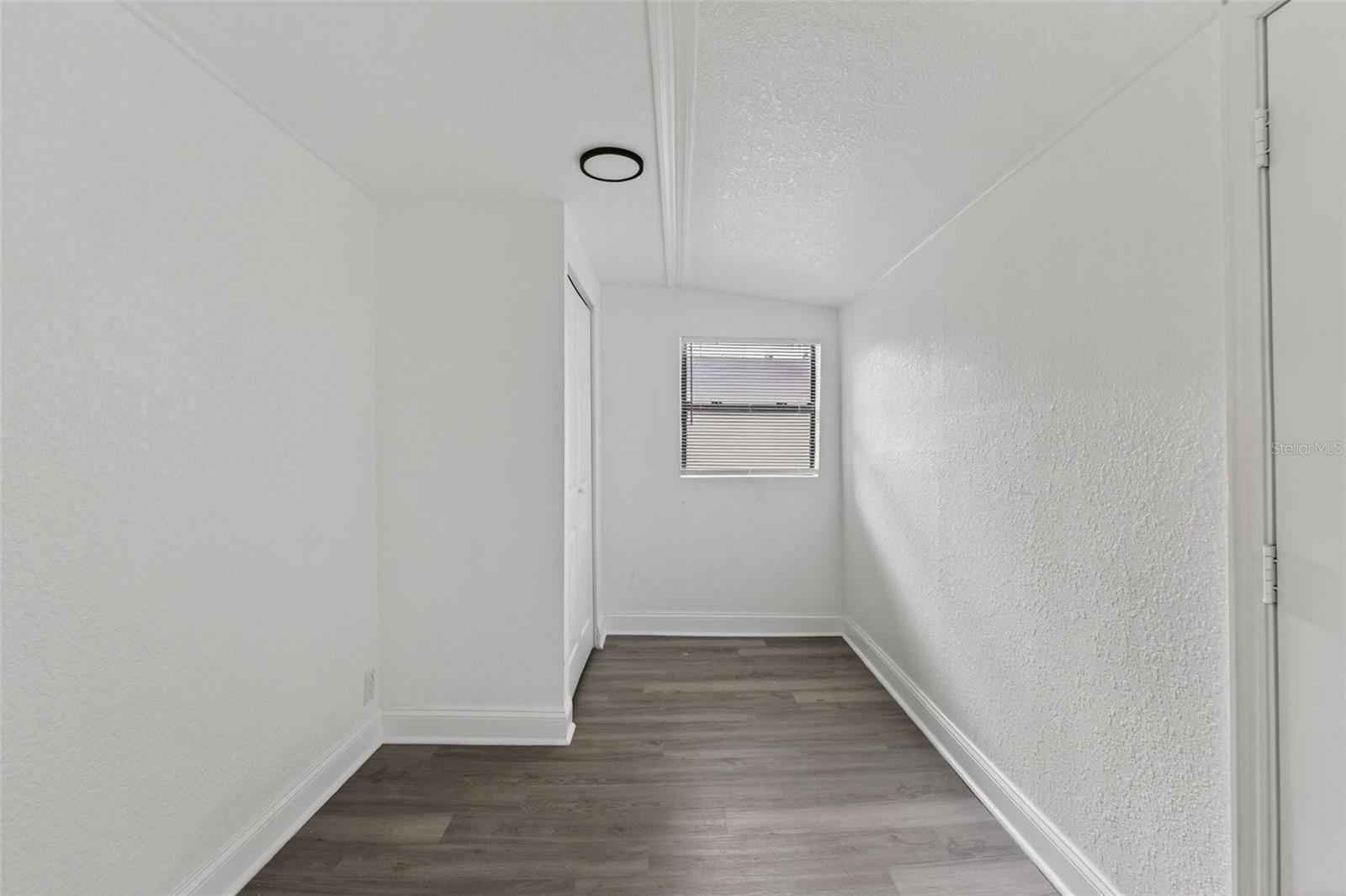 ILEXHURST SUB - Residential Income