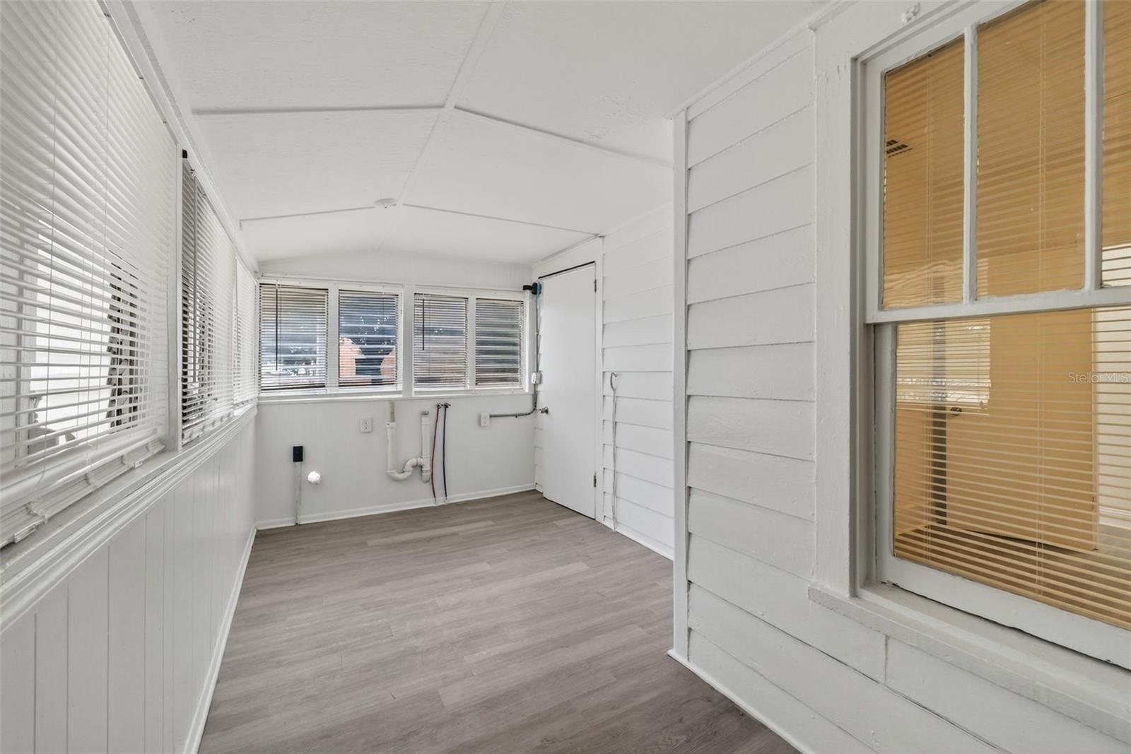 ILEXHURST SUB - Residential Income