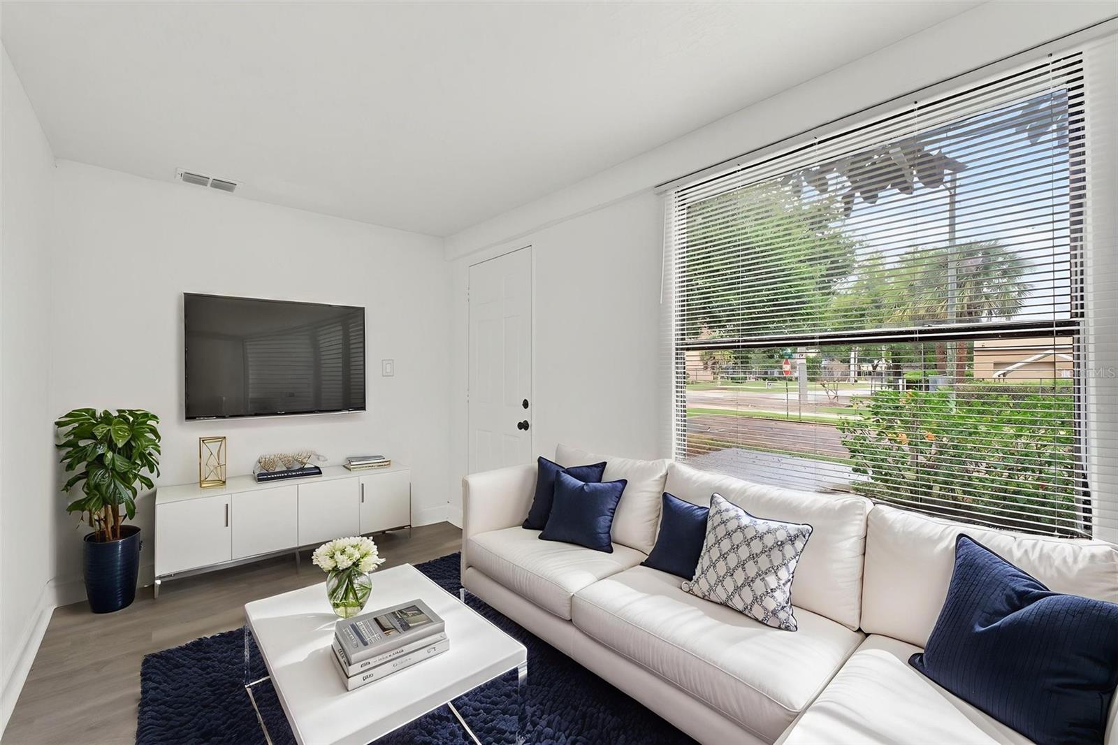 ILEXHURST SUB - Residential Income