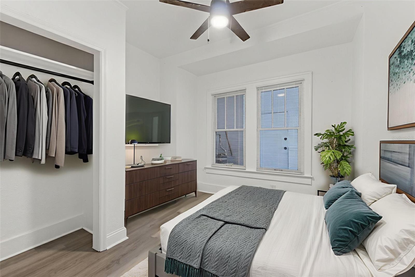 ILEXHURST SUB - Residential Income