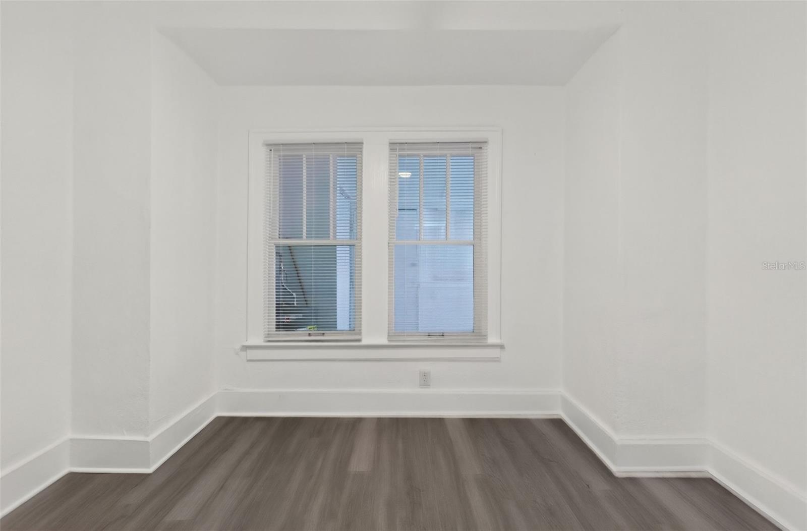 ILEXHURST SUB - Residential Income