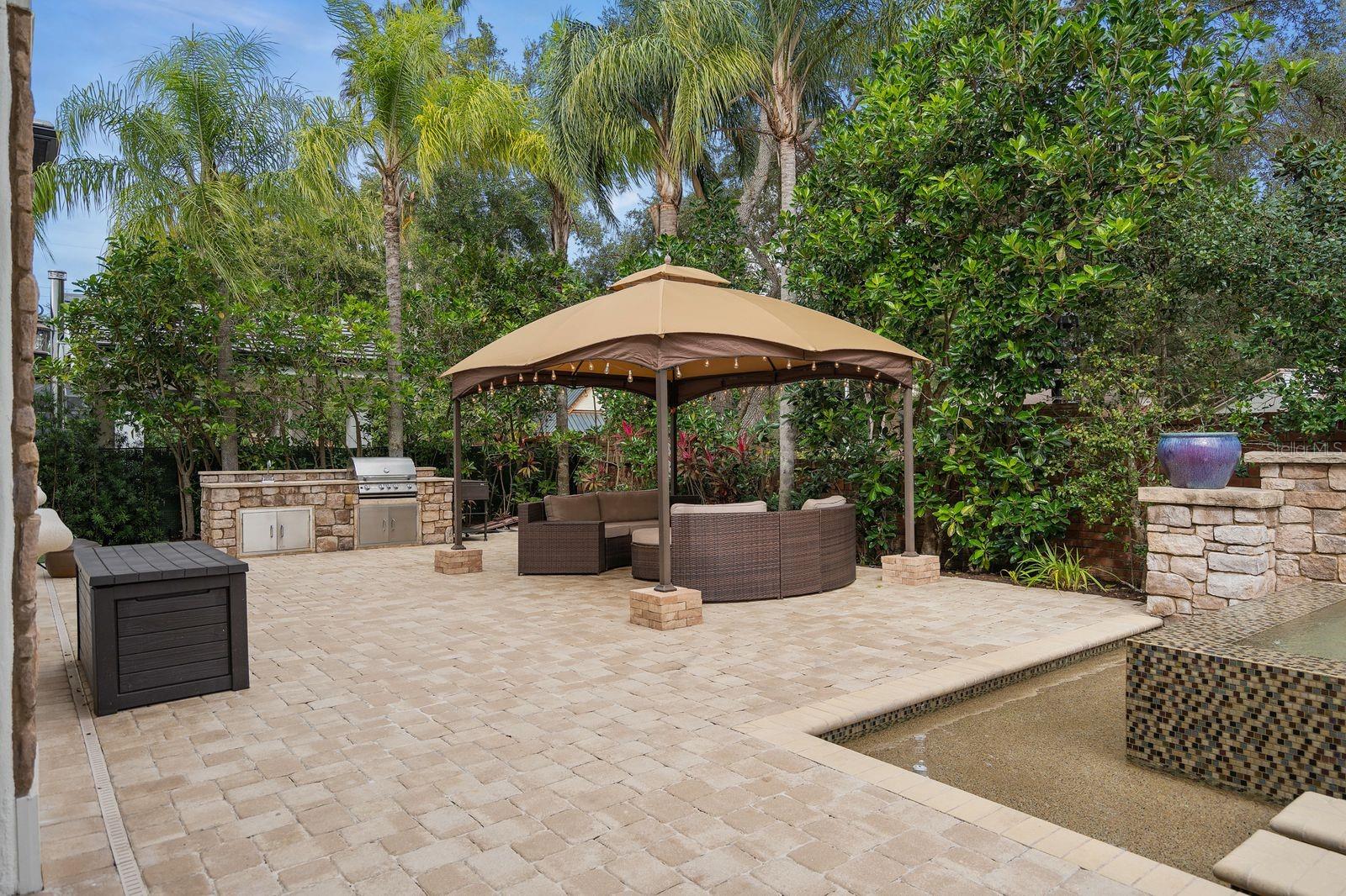 EMERSON POINTE - Residential