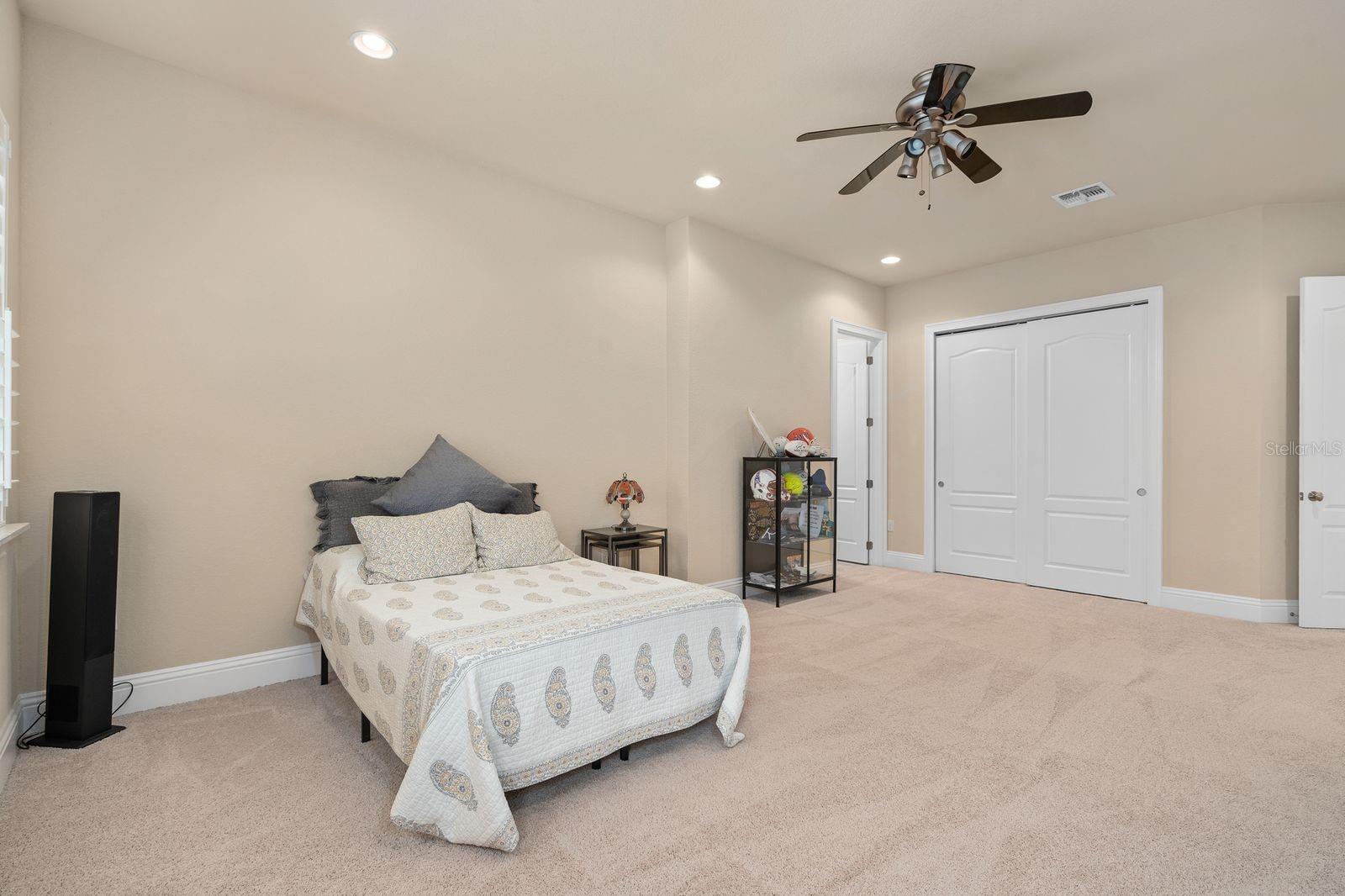 EMERSON POINTE - Residential