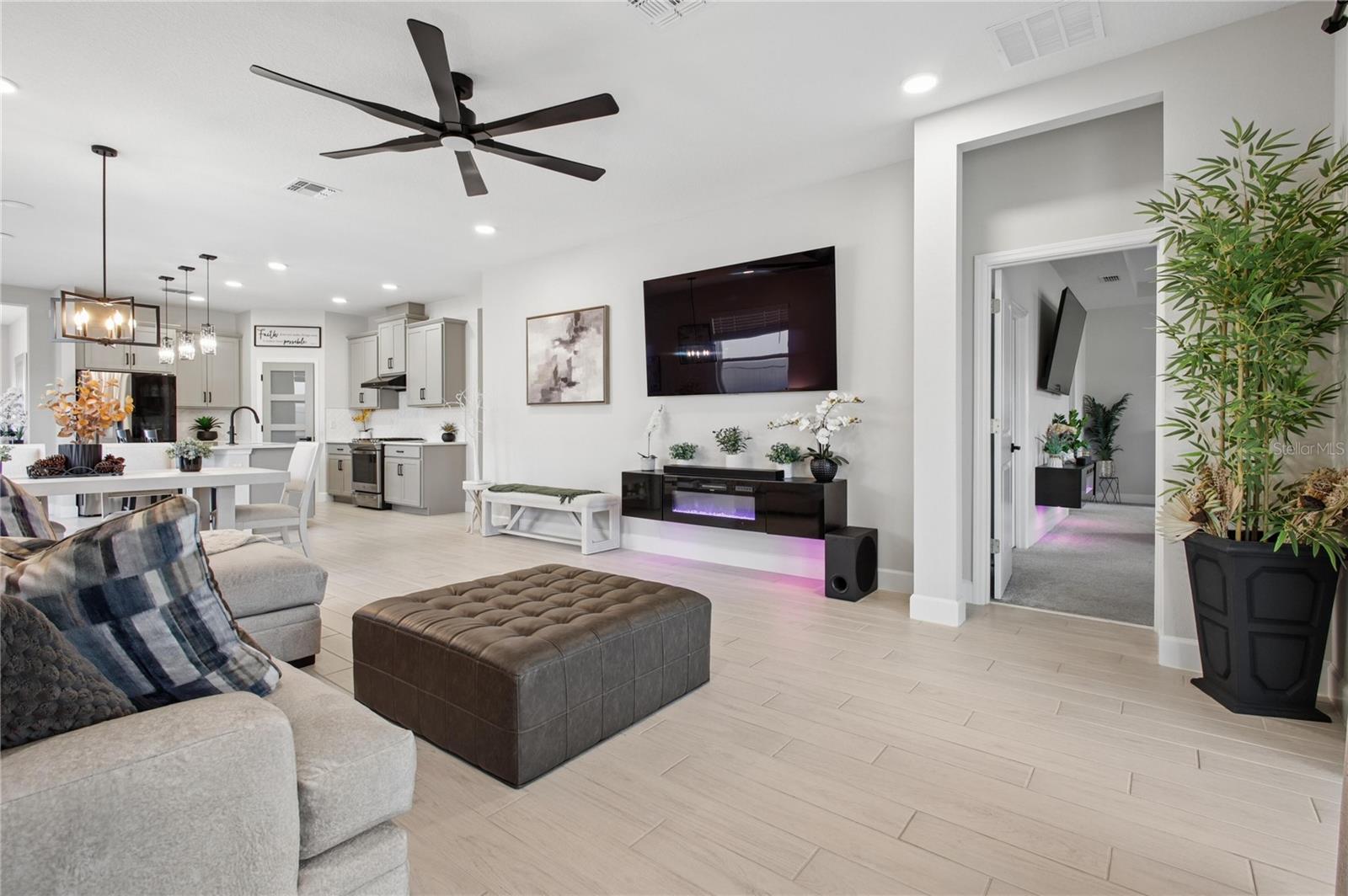 EMERSON POINTE-APOPKA - Residential