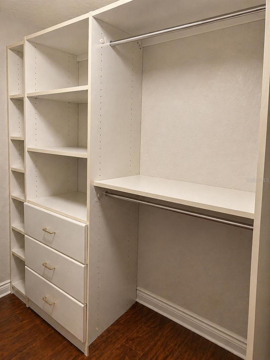 GRANDVIEW ACRES UNIT 1 - Residential