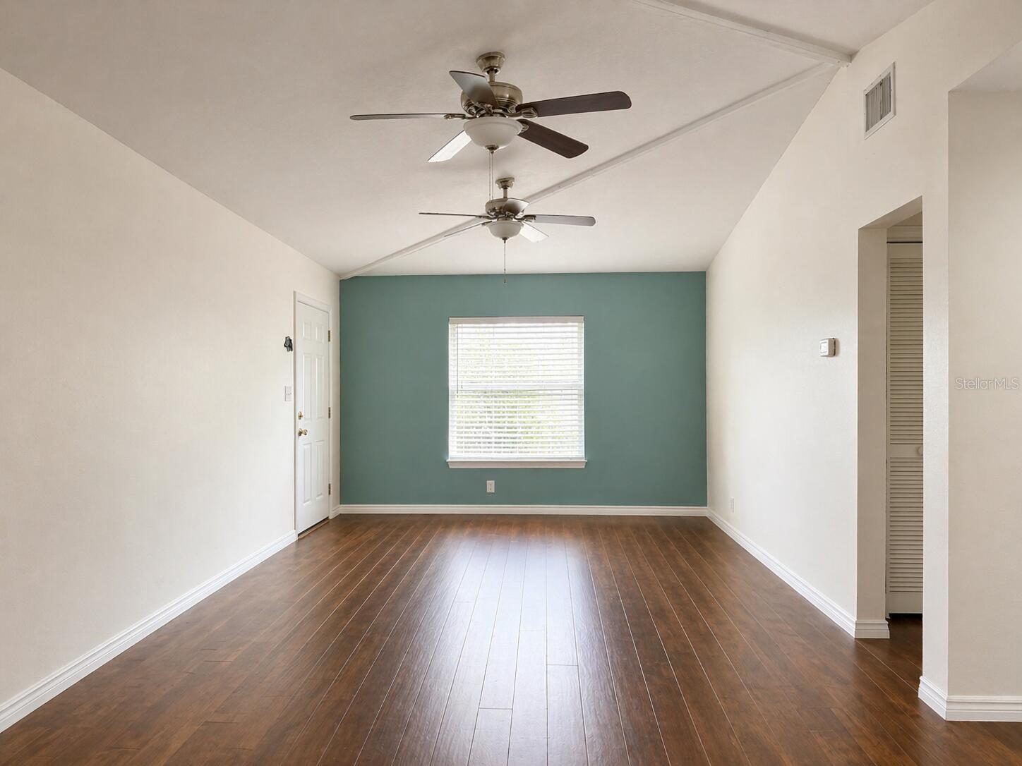 GRANDVIEW ACRES UNIT 1 - Residential